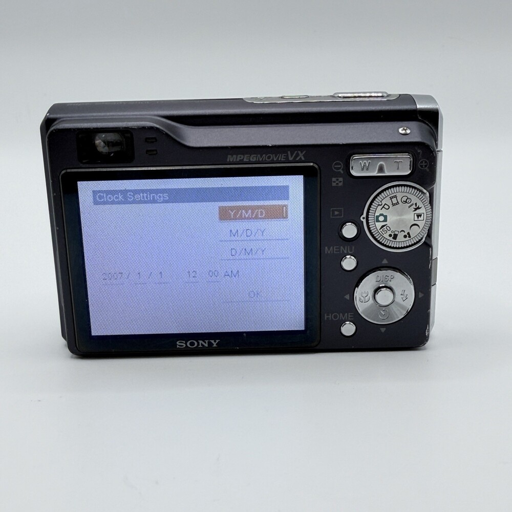 Sony Cyber-shot DSC-W90 8.1MP Digital Camera - Picture 14 of 16